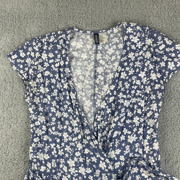 Divided H&M Women's US 8 Blue White Flower Viscose Short Sleeve Tie Waist Dress - Picture 2 of 10